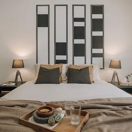 Arne - 3 Bedrooms In Alvalade アパート *