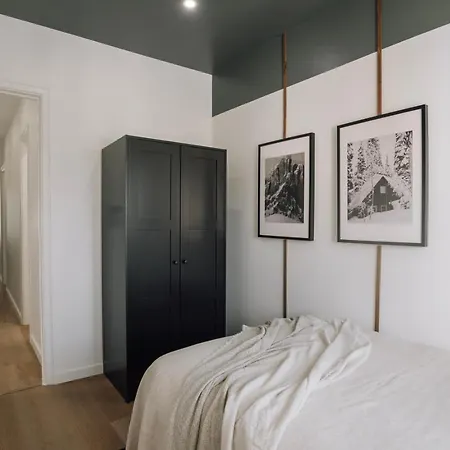 Arne - 3 Bedrooms In Alvalade Apartment