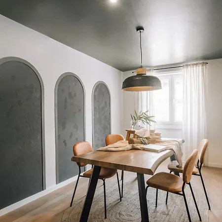 Arne - 3 Bedrooms In Alvalade Apartment