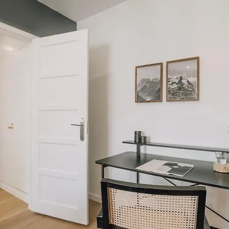 Arne - 3 Bedrooms In Alvalade *